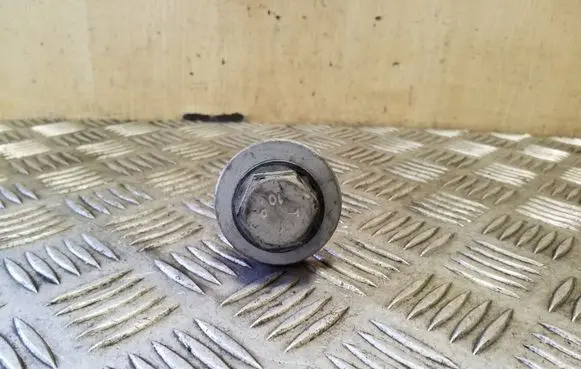 Chevrolet Captiva other engine part