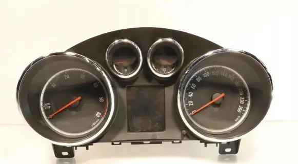 Opel Astra J Clock 
