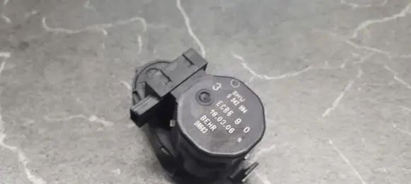 BMW 5 E60 E61 A/C air flow flap actuator/motor 6942994