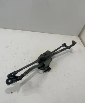 Audi A4 S4 B7 8E 8H Front wiper linkage and motor 8E1955023D