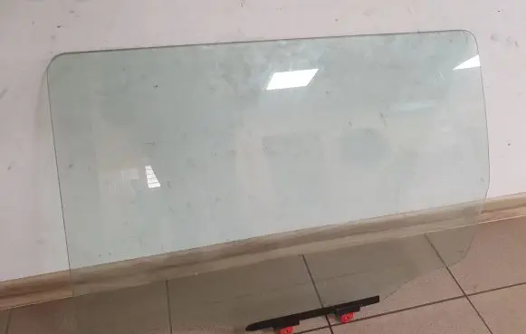 Mitsubishi Outlander Rear door window glass