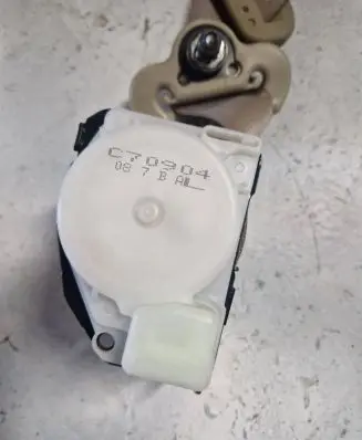 Nissan Murano Z51 Rear seatbelt C70904