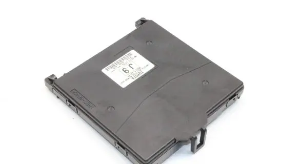 Toyota Prius+ (ZVW40) Central body control module 8922147211