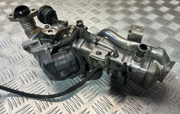 BMW 5 F10 F11 EGR valve cooler 7822350