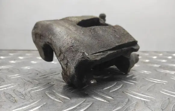 Volkswagen Golf V Front brake caliper