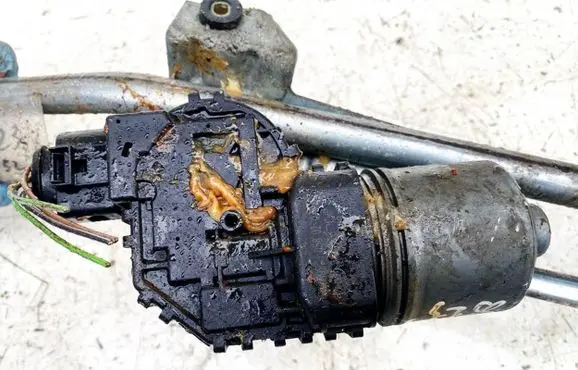 Skoda Superb B5 (3U) Wiper motor 3B1955113D 0390241528