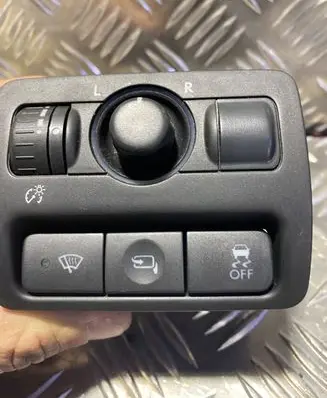 Subaru Legacy Wing mirror switch 159A03
