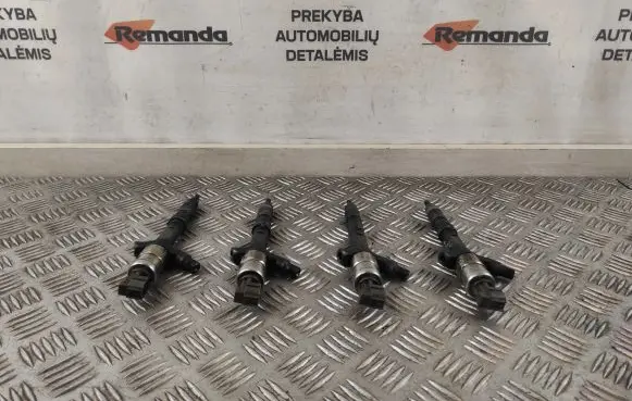 Toyota Corolla Verso E121 Fuel injectors set 2367027020
