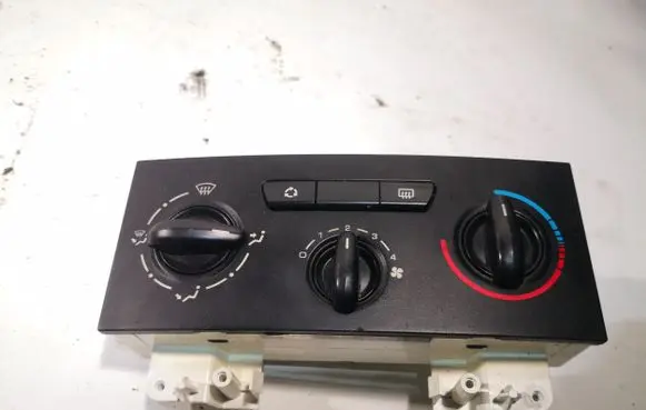 Citroen C4 I Climate control unit 0812040001