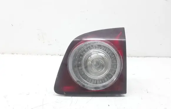 Volkswagen Golf Plus Tailgate rear/tail lights 5M0945094