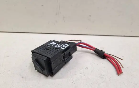 BMW 5 GT F07 Other relay 6939890 13597 18916