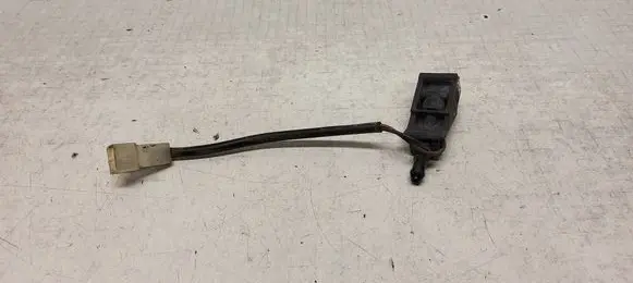 Volkswagen Transporter - Caravelle T5 Windshield washer spray nozzle 8E0955986A