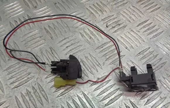 Chevrolet Lacetti Steering wheel buttons/switches 