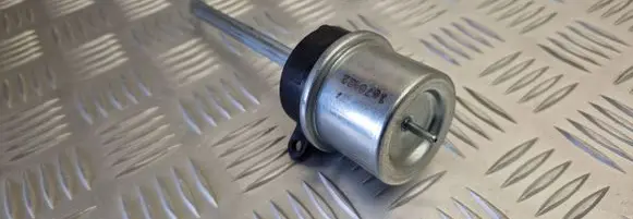 Ford Explorer Valve vacuum 