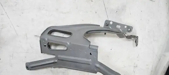 Audi A6 S6 C8 4K Fender mounting bracket 4K0821131