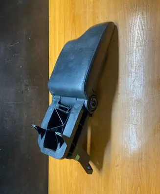 BMW 3 E46 Armrest 51168213678