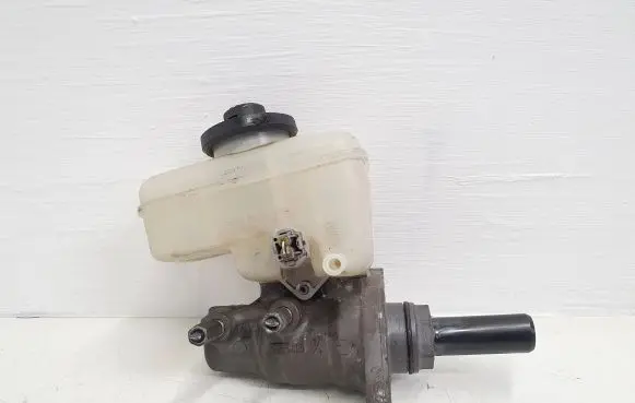 Lexus IS 220D-250-350 Master brake cylinder