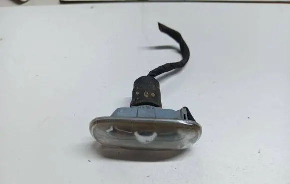 Audi A3 S3 8P Front fender indicator light 8E0949127