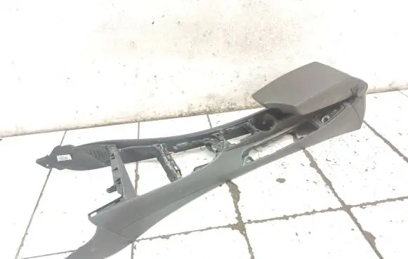 BMW 1 E81 E87 Armrest 9110405 51169110405