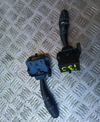 Hyundai i30 Indicator stalk 934102L031