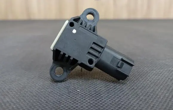 Volvo V40 Cross country Airbag deployment crash/impact sensor 31360986
