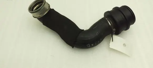 Mercedes-Benz B W245 Intercooler hose/pipe A6401400687 4010163A
