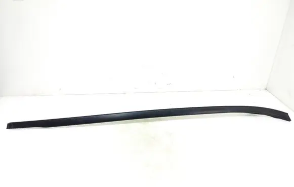 Toyota Prius (XW50) Windshield trim 7553647020