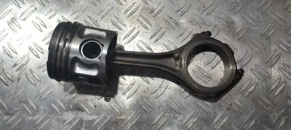 Audi A6 S6 C5 4B Piston with connecting rod