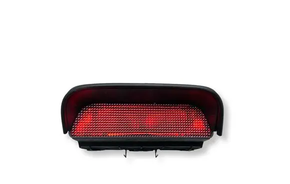 Honda CR-V Third/center stoplight P6939
