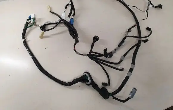 Toyota Avensis T270 Tailgate/trunk wiring harness 8218405140D 8218505130F