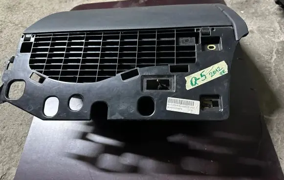 Audi Q5 SQ5 Glove box set 8R1857035D FE110427