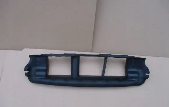 Ford Focus Intercooler air guide/duct channel F1EB8475A