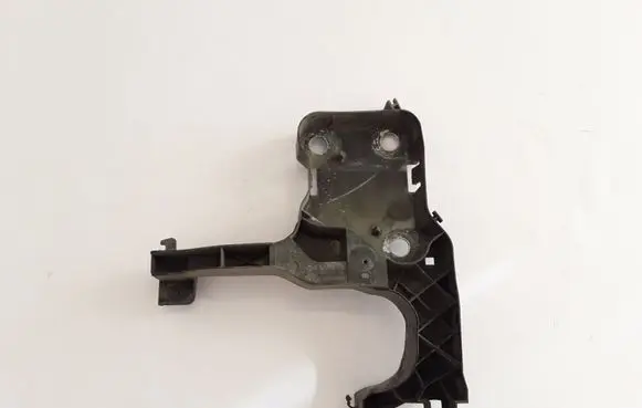 Renault Scenic II - Grand scenic II Headlight/headlamp mounting bracket 8200137495