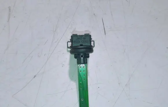 Audi A4 S4 B6 8E 8H Interior temperature sensor 4B0820539 784300