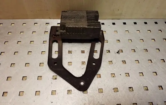 Coolant fan relay