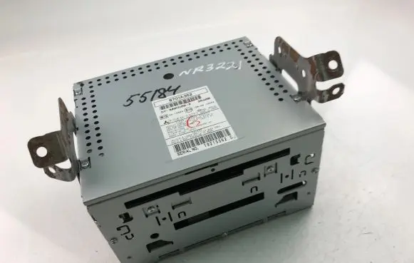 Mitsubishi Lancer Radio/CD/DVD/GPS head unit 8701A352