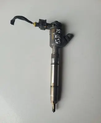 KIA Sportage Fuel injector 338002A610