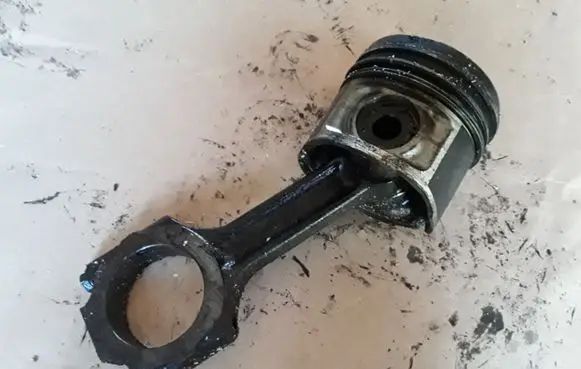 Fiat Stilo Piston with connecting rod NOCODE