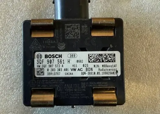 Volkswagen PASSAT B8 Distronic sensor radar 3QF907561H 3QF907572A