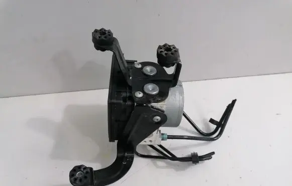 BMW 4 F32 F33 ABS Pump 6897114