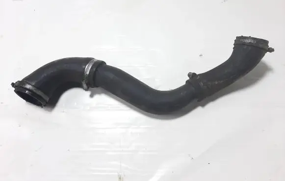 Ford Focus Intercooler hose/pipe AV616K863AE