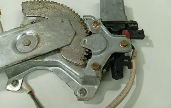 Mazda Premacy Rear door window regulator motor 8621003920 862100-3920