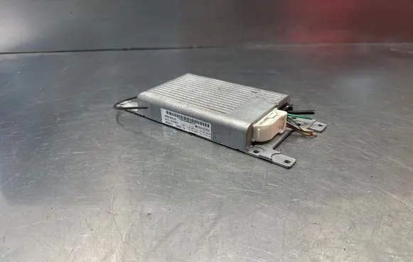 BMW 3 E90 E91 Bluetooth control unit module 9224673 10099110 9B096210