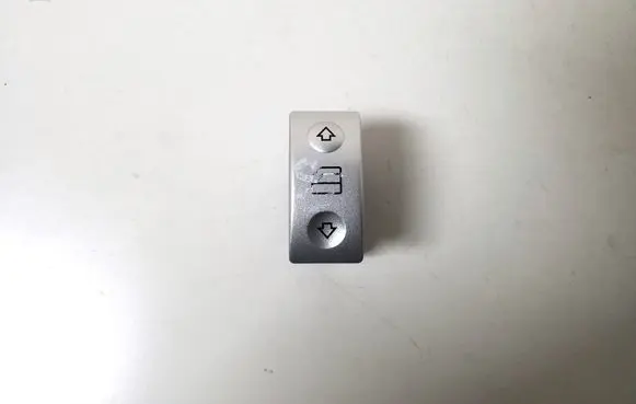 Mercedes-Benz SLK R171 Electric window control switch A1718205410