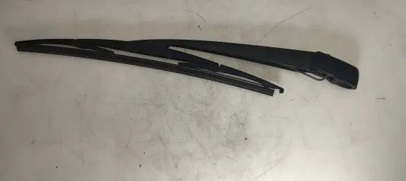 Subaru Outback Rear wiper blade arm