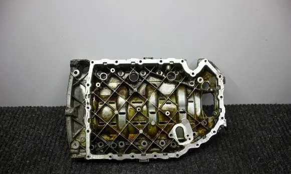 Audi Q3 8U Oil sump 06J103603T