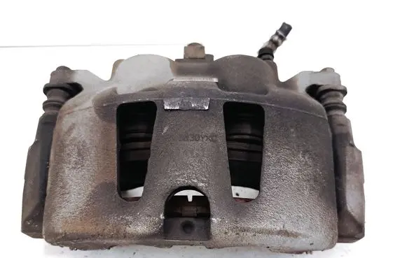 Chrysler Town u0026 Country V Front brake caliper 709AG 17986801