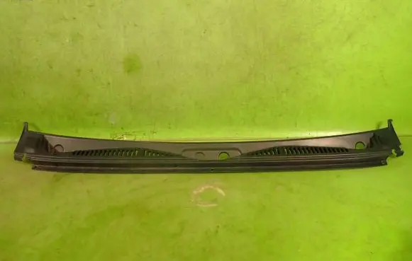Suzuki Jimny Wiper trim 77311-81A00