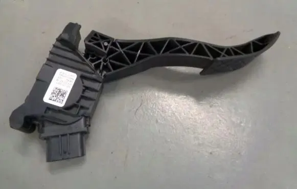 Skoda Octavia Mk3 (5E) Accelerator pedal position sensor 