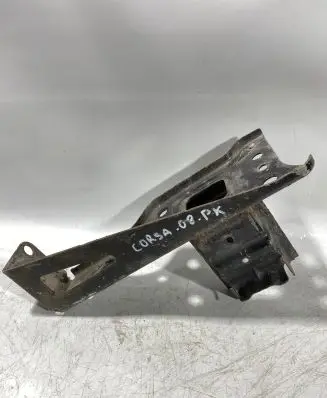 Opel Corsa D Front bumper mounting bracket 449021146